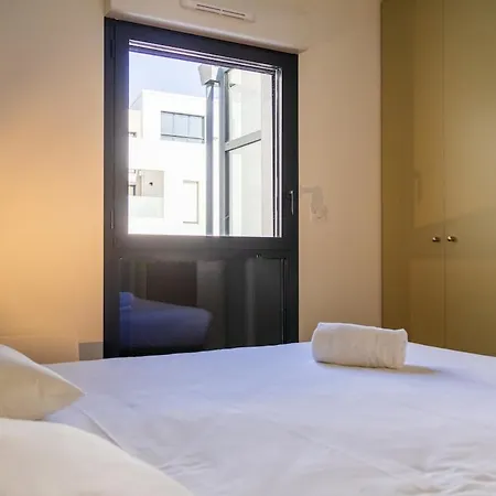 Magnifique Duplex Avec Prive